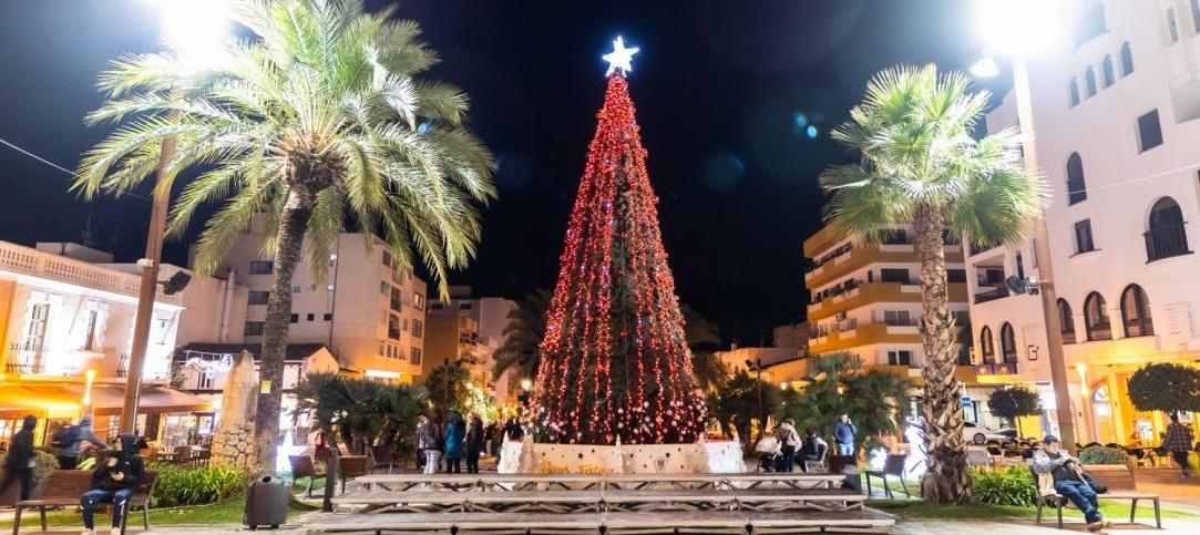 Celebrar la Navidad en Ibiza: Tradiciones, diversión y un suave invierno muy agradable.