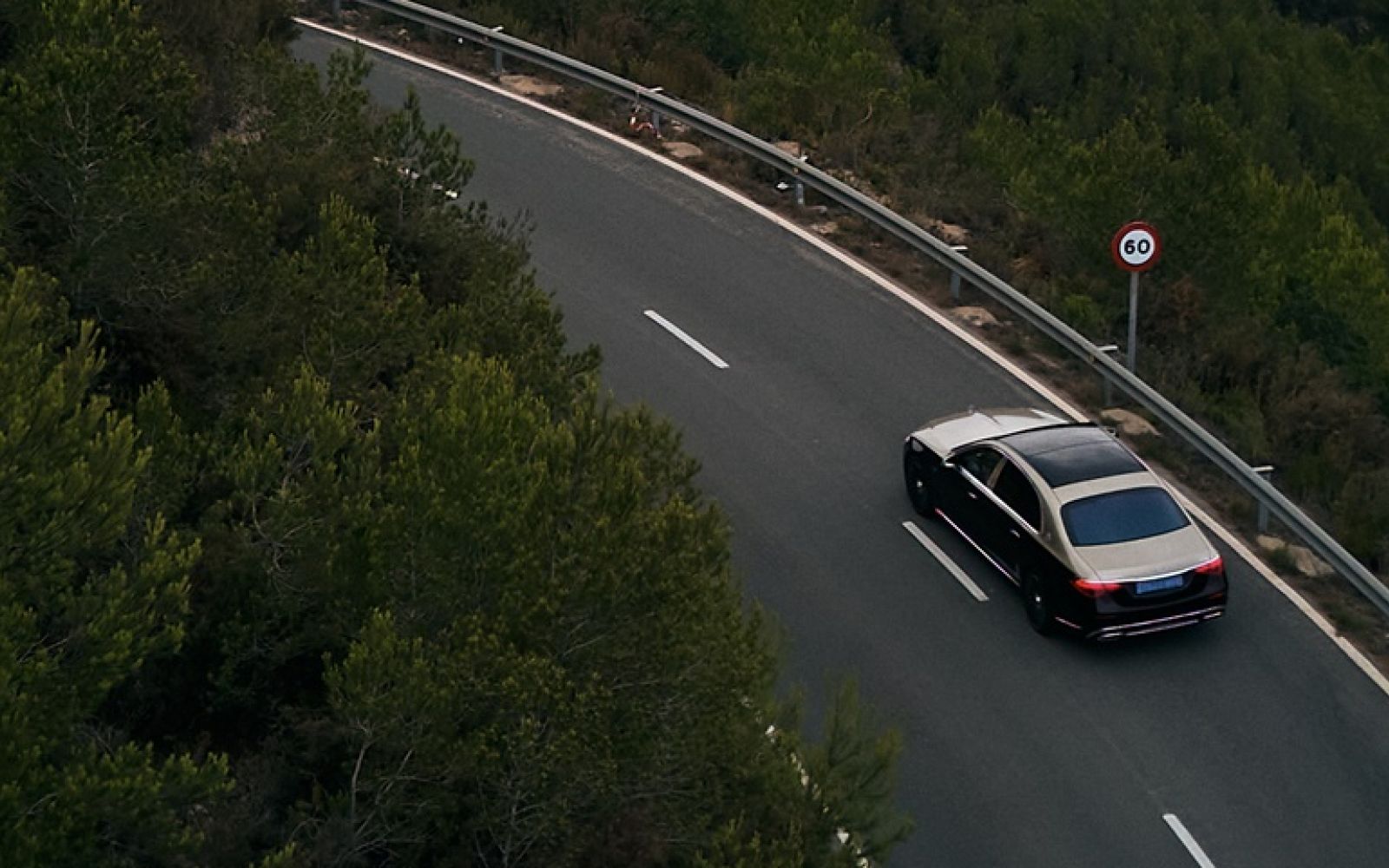 4 joyas de Ibiza para explorar con transporte privado en otoño.
