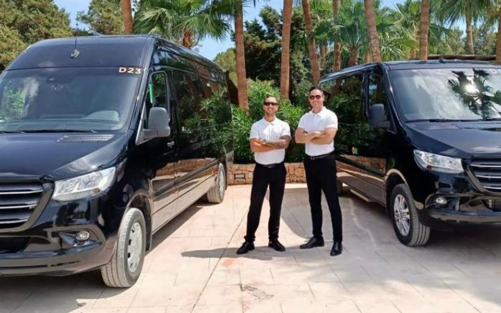 Transporte privado para conocer las curiosidades de Ibiza y fusionar trabajo con placer