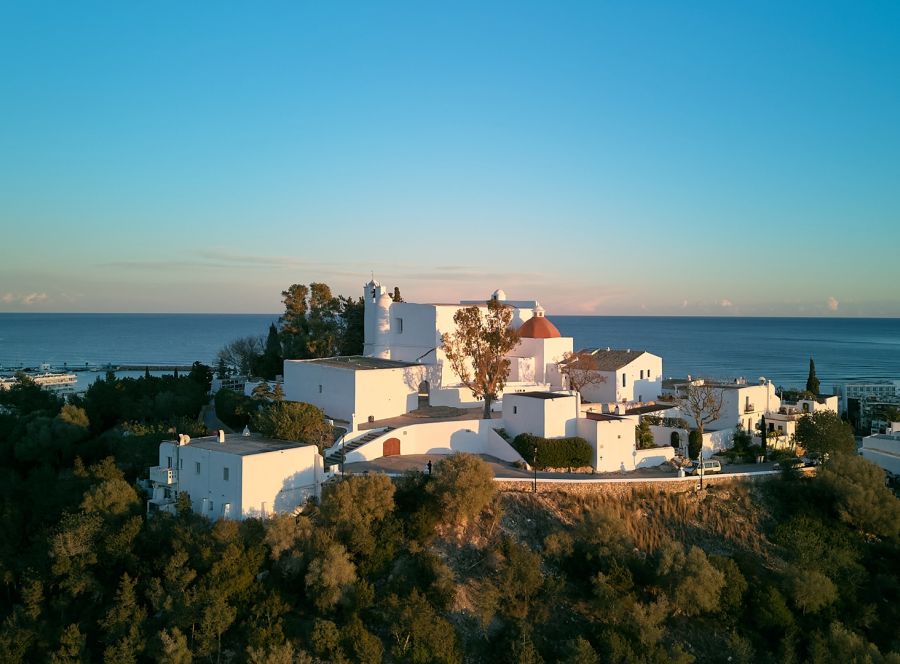 The hidden corners of Ibiza that only locals know and how to get there