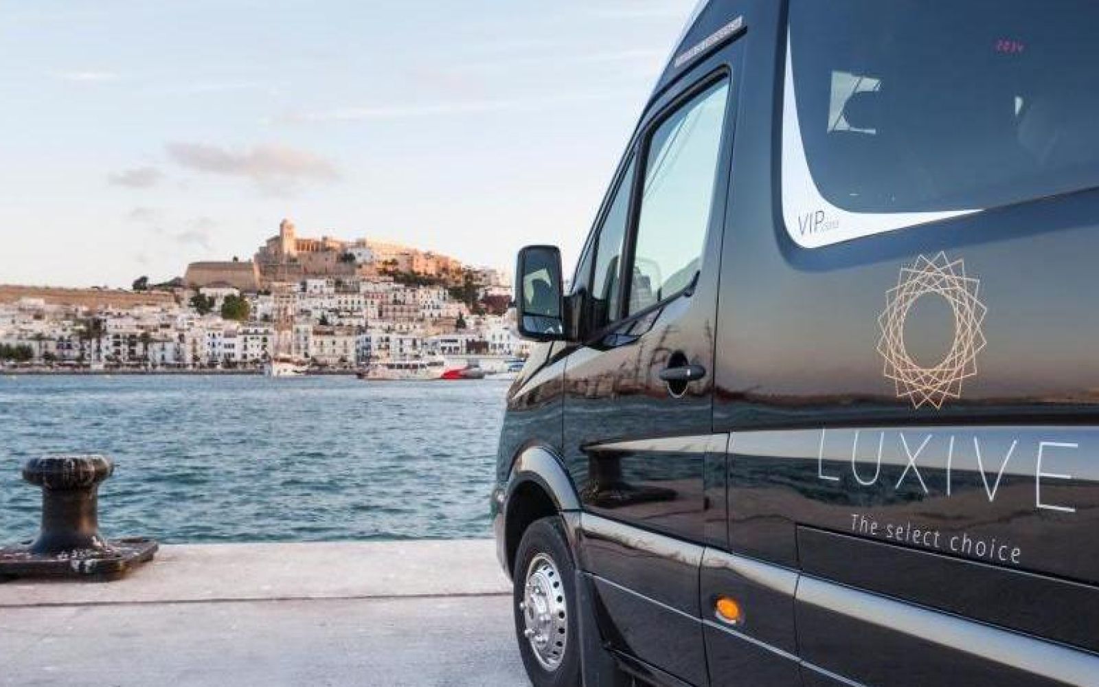 ¿Por qué un traslado privado es la mejor manera de comenzar tus vacaciones en Ibiza?