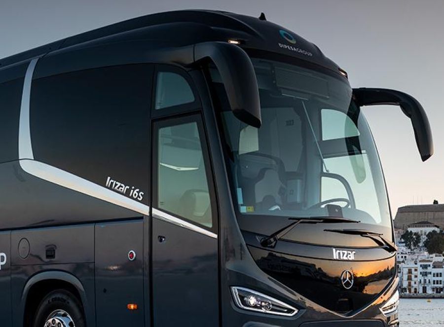 Ventajas y comodidades de un transporte con chofer para eventos y celebraciones